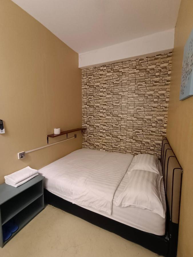 Cow B Homestay Semporna Buitenkant foto