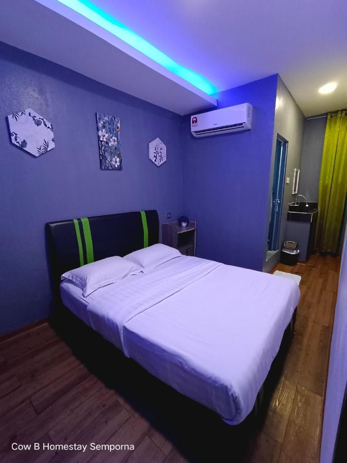 Cow B Homestay Semporna Buitenkant foto